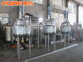精美展示蒸汽加熱反應(yīng)釜(罐)實拍圖,讓客戶更直觀的了解我們的產(chǎn)品!